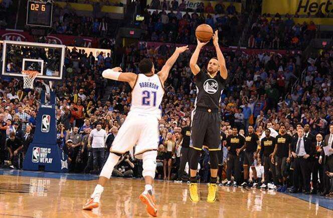  利拉德超远三分开拓者加时险胜国王保第九